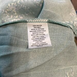 EUC - a.n.a Paisley Tunic w/pockets